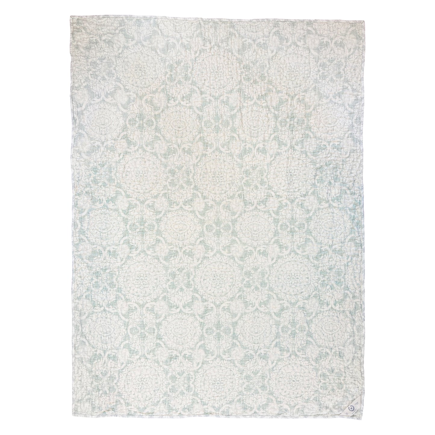 Marquesas Damask Quilted Throw