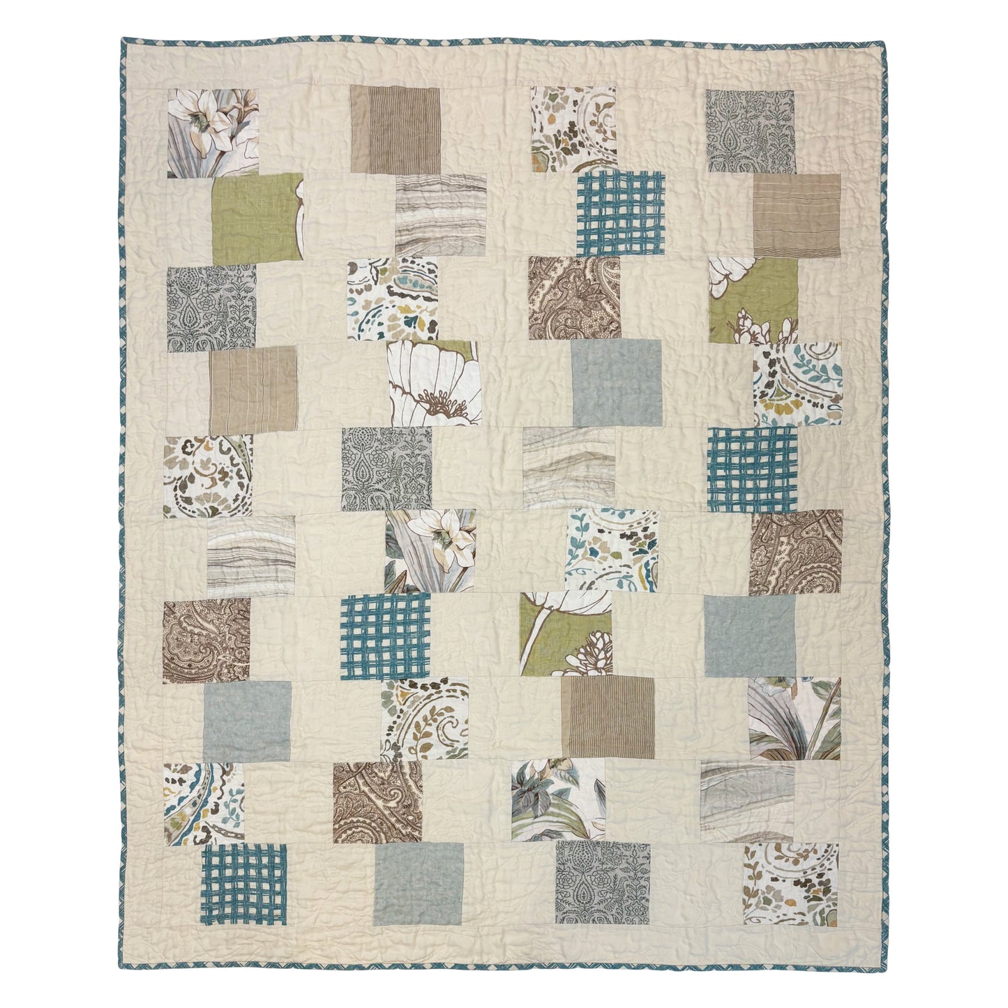 Daffodil and Vine Quilted Throw